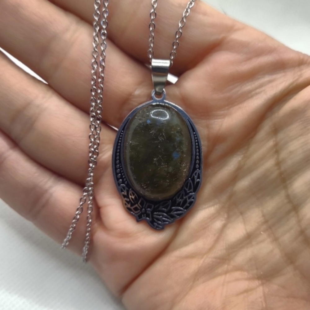 Boho Vintage Natural Labradorite Stone Necklace